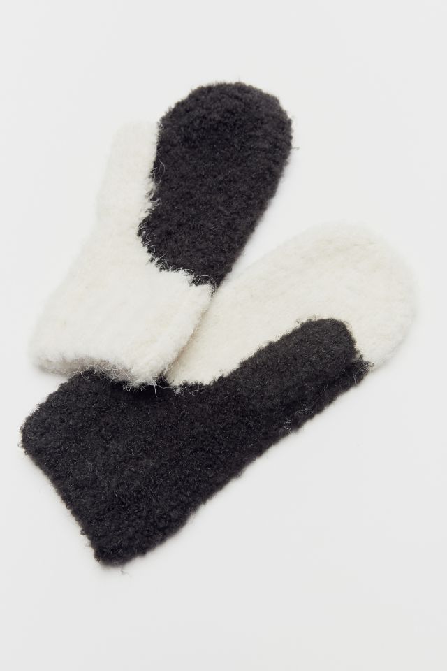 Hansel From Basel Yin Yang Mitten #1