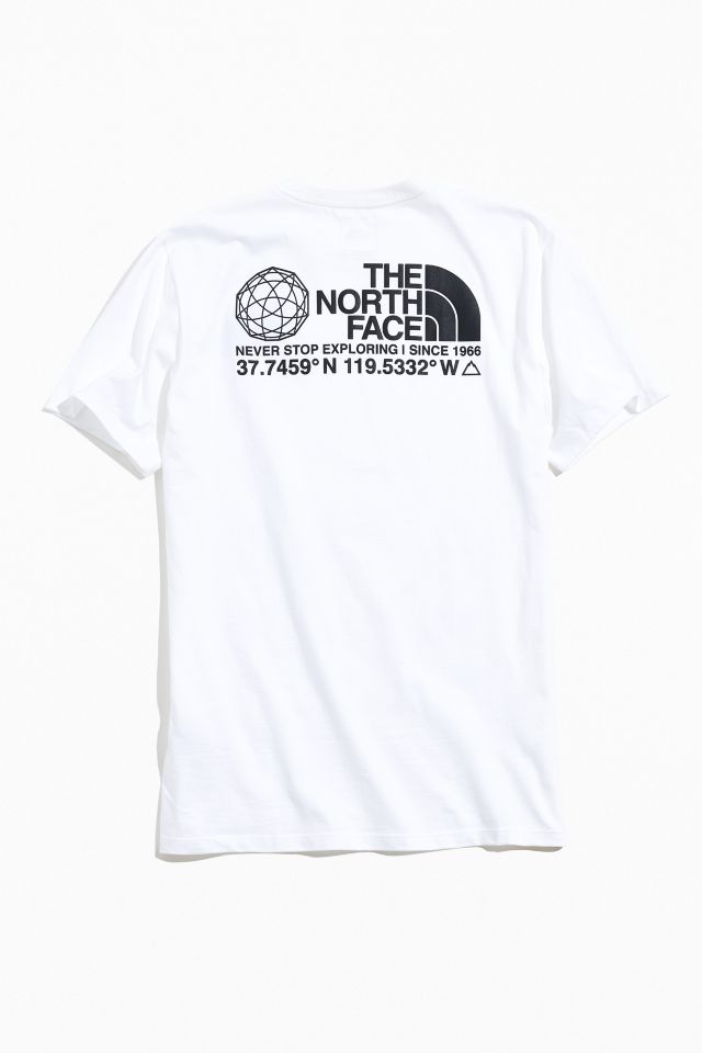 【THE NORTH FACE】新作 Coordinates Tシャツ The North Face Coordinates Tee | Urban Outfitters