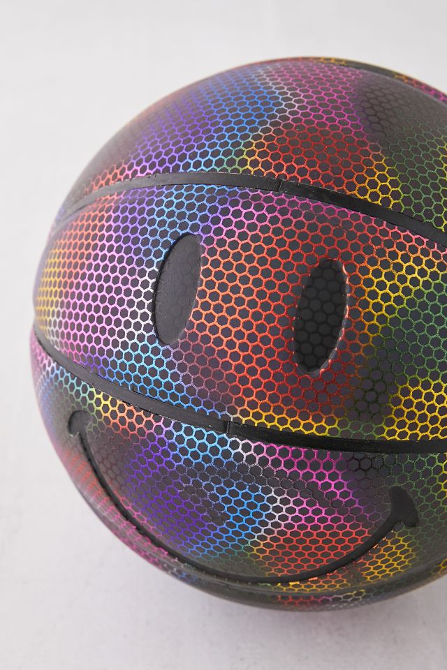 バスケットボール Supreme - SMILEY Iridescent BASKETBALL Chinatown Market X Smiley UO Exclusive Iridescent Basketball
