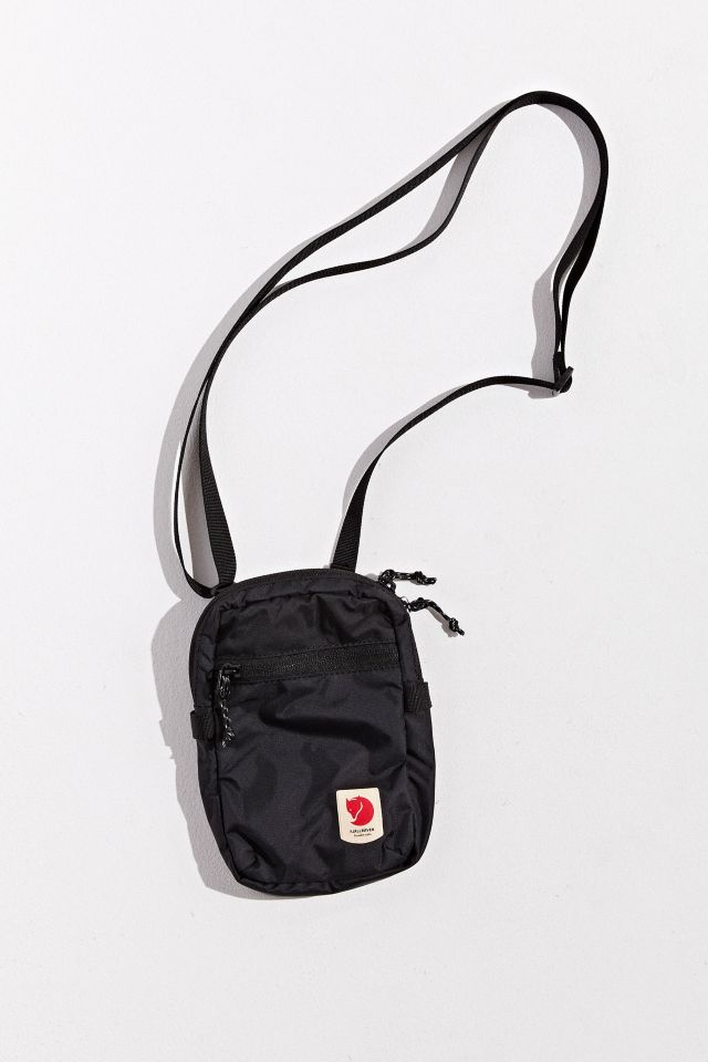 Fjallraven pocket 2025 sling bag