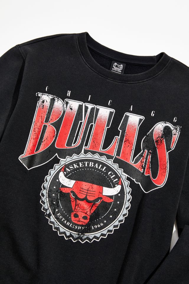 Hottertees Retro Crew Neck Vintage Chicago Bulls Sweatshirt