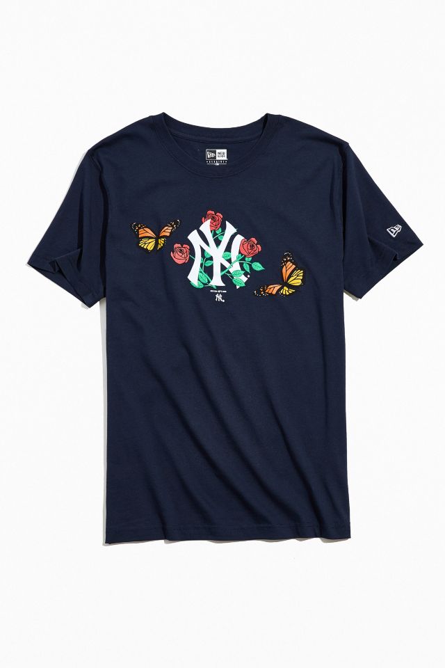 New Era UO Exclusive Floral NY Yankees Tee | Urban Outfitters