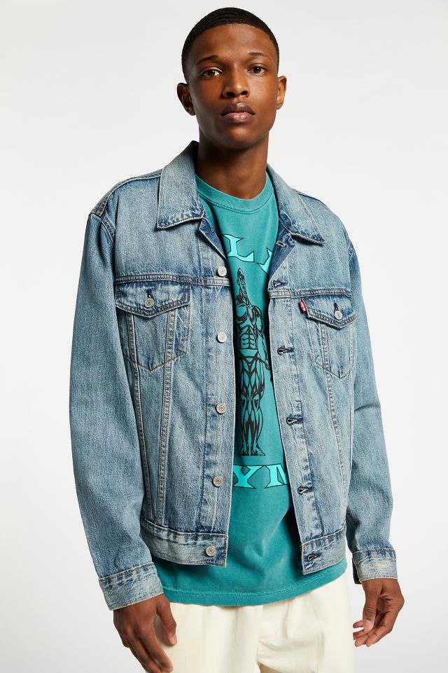 Levi's stay loose fit denim trucker jacket in light wash