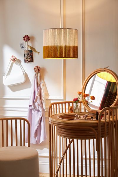 Forholdsvis ecstasy Stramme Dip-Dyed Pendant Light | Urban Outfitters