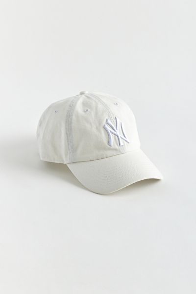 Urban Outfitters '47 New York Yankees MLB Classic Baseball Hat in White
