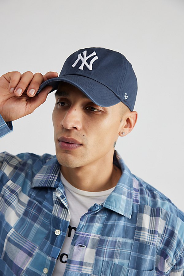 47 NEW YORK YANKEES MLB CLASSIC BASEBALL HAT IN NAVY AT URBAN OUTFITTERS