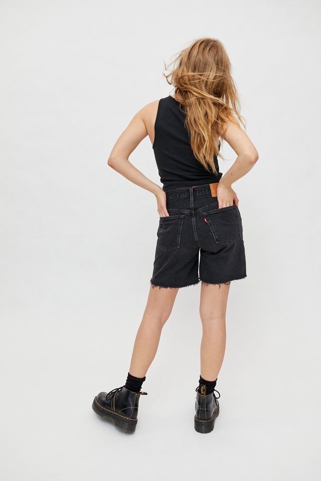 Levi's 501 Mid-Thigh Denim Short – Lunar Black | Urban Outfitters