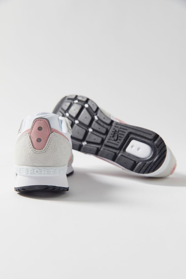 Nike Venture Runner Women’s Sneaker #2