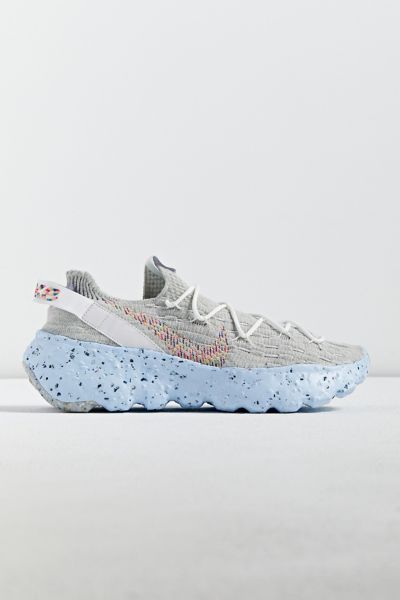 Nike Space Hippie 04 Sneaker | Urban Outfitters