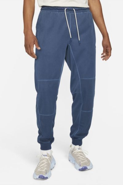 Nike Sportswear Washed Jogger Sweatpant | Urban Outfitters