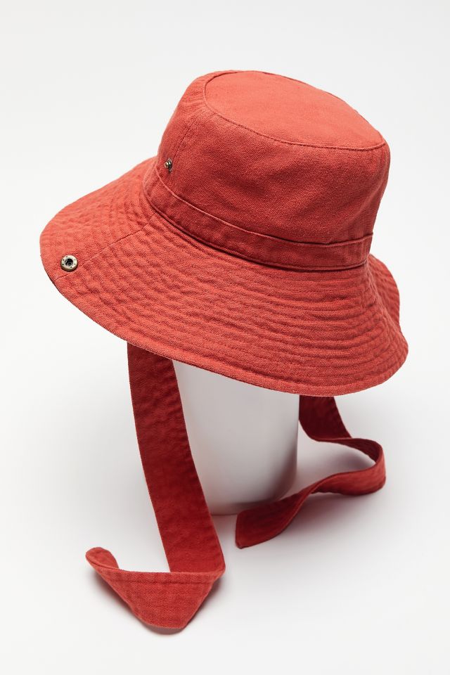 Floppy bucket hat with 2024 string