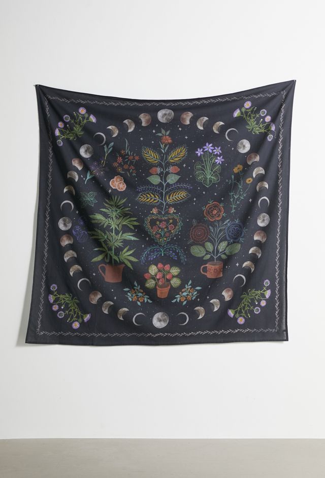 NEW Urban Outfitters UO Photoreal Botanical Floral Tapestry Wall Hanging 