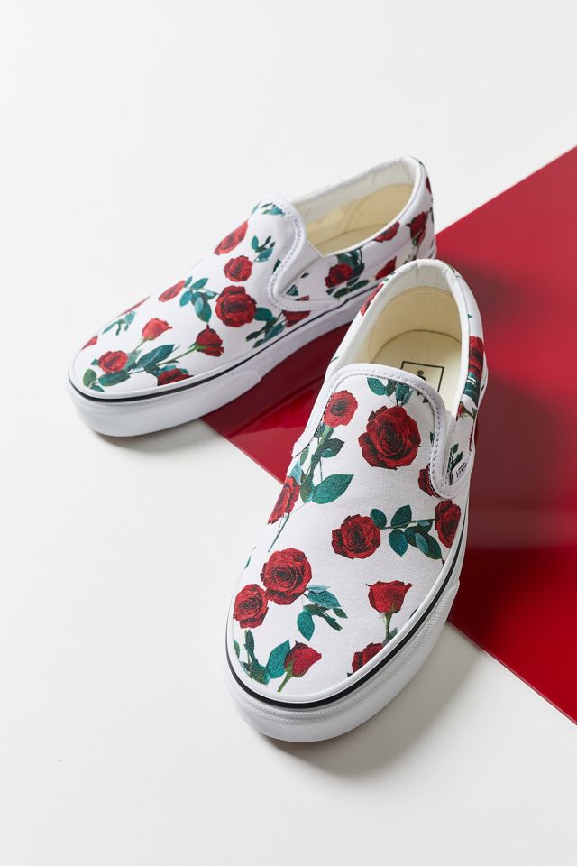 Vans Red Roses Slip-On Sneaker | Urban Outfitters