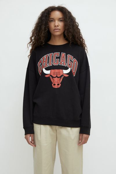 Nba Chicago Bulls Women's Ombre Arch Print Burnout Crew Neck Fleece  Sweatshirt - L : Target