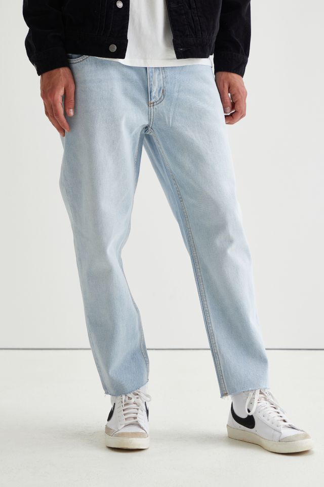 Rolla’s Relaxo Jean – Light Wash | Urban Outfitters