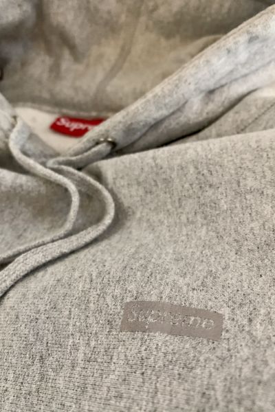 Supreme hoodie small box logo hot sale