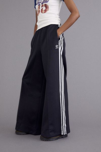 adidas Relaxed Wide-Leg Pant | Urban Outfitters