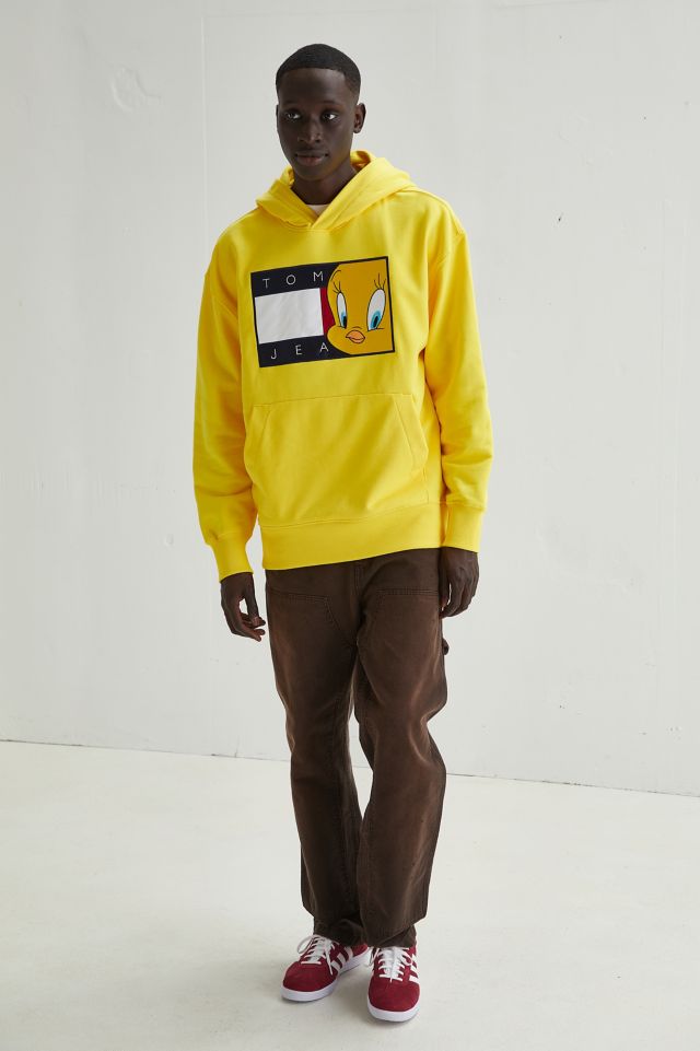 Tommy jeans 2024 sweatshirt urban outfitters