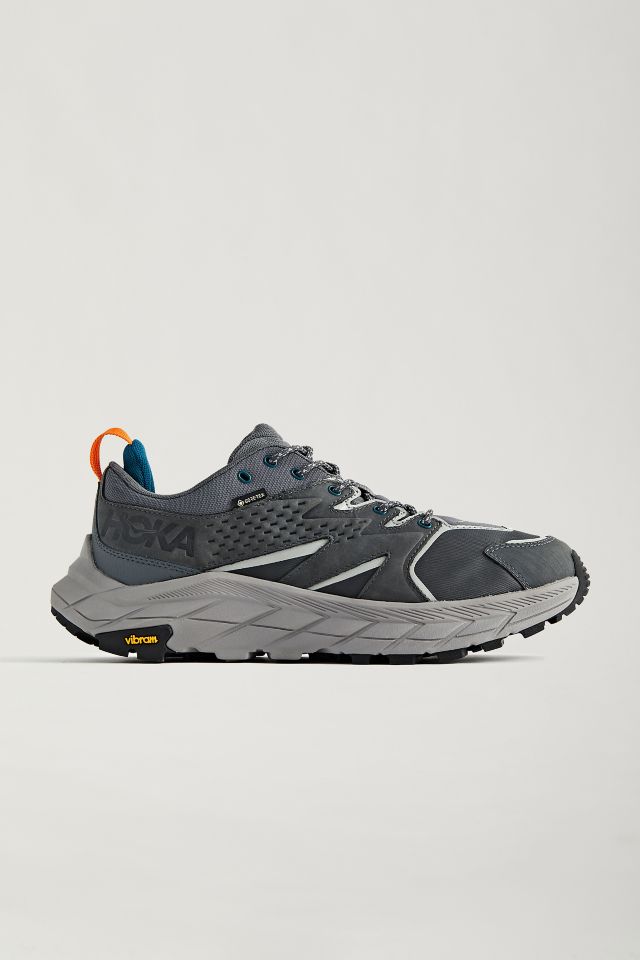 hoka one one anacapa low gtx