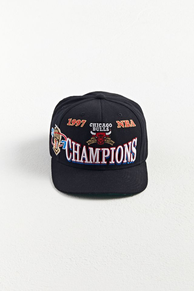 Chicago Bulls Mitchell & Ness '97 Champs Snapback – Official Chicago Bulls  Store