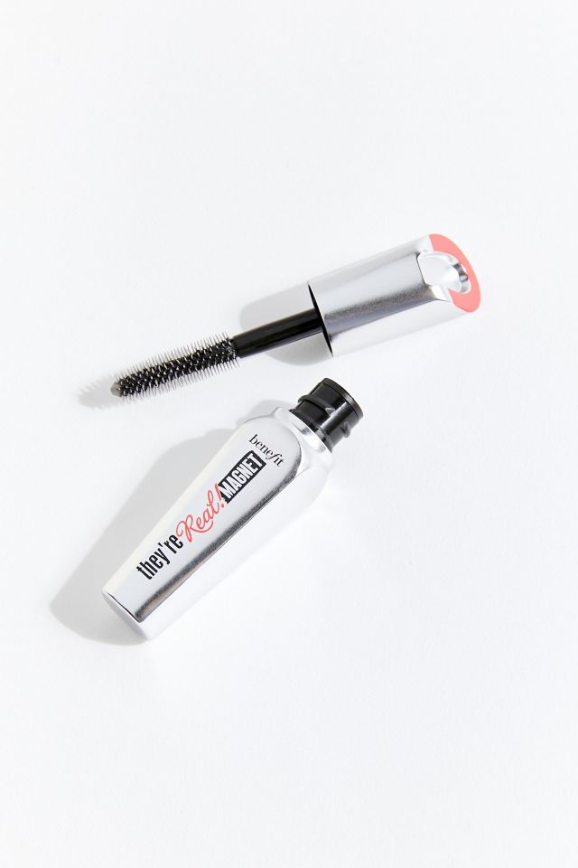 The Real! Benefit Cosmetics Magnet Extreme Lash Lengthening Mascara They're  Real! Magnet Extreme Lengthening Mascara BENEFIT COSMETICS - متجر روج سفن