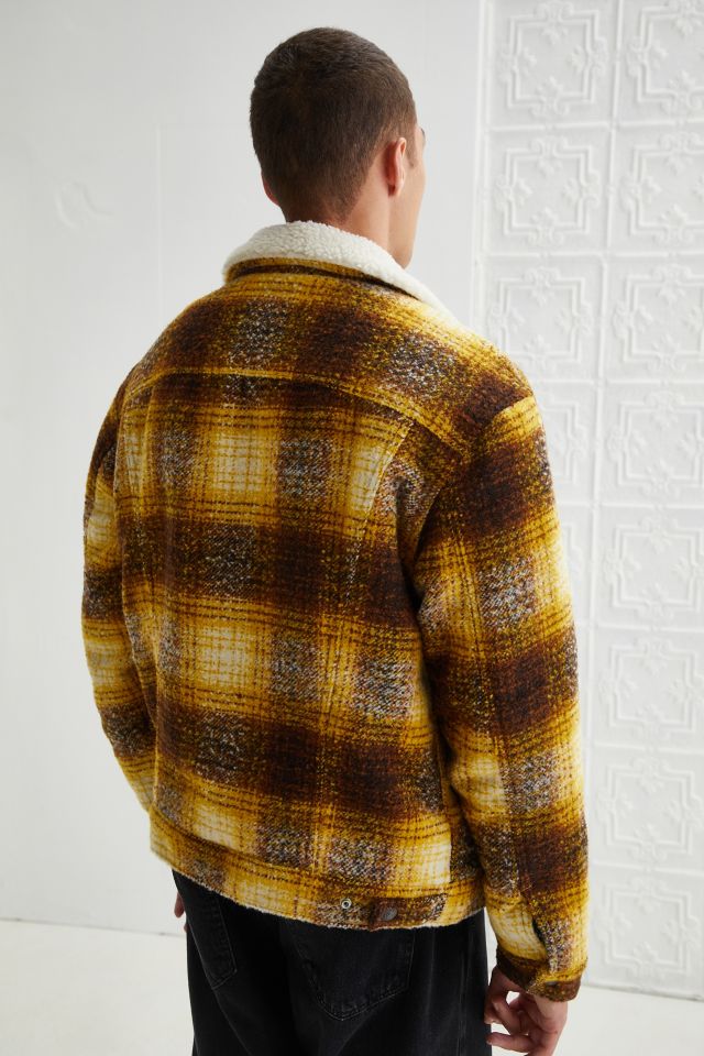 Levi’s Vintage Fit Sherpa Lined Trucker Jacket #5