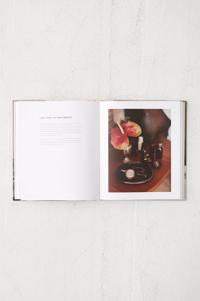 Essential Well Being: A Modern Guide to Using Essential Oils in Beauty, Body, and Home Rituals By Sara Panton #1