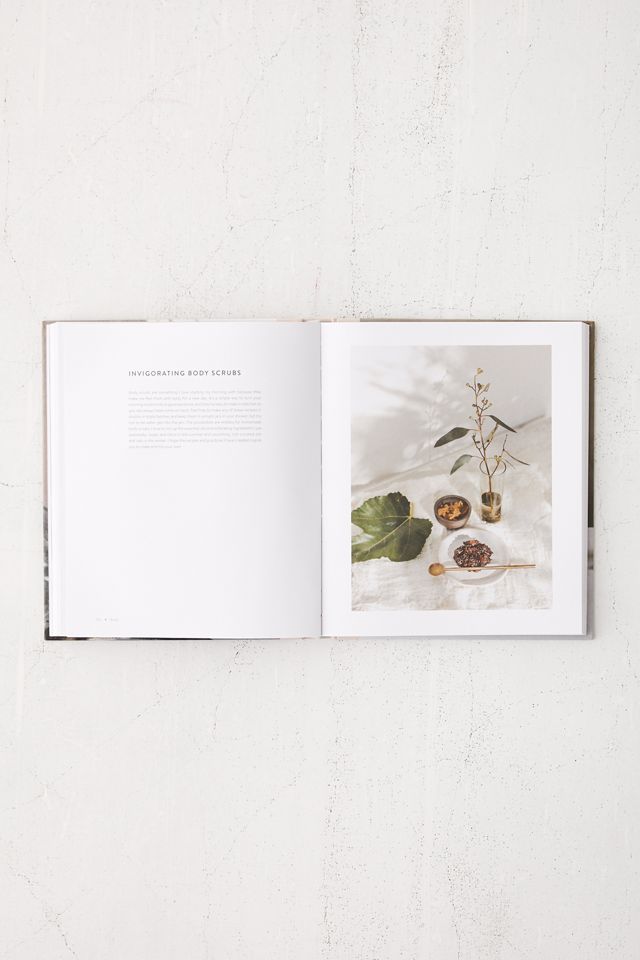 Essential Well Being: A Modern Guide to Using Essential Oils in Beauty, Body, and Home Rituals By Sara Panton #4