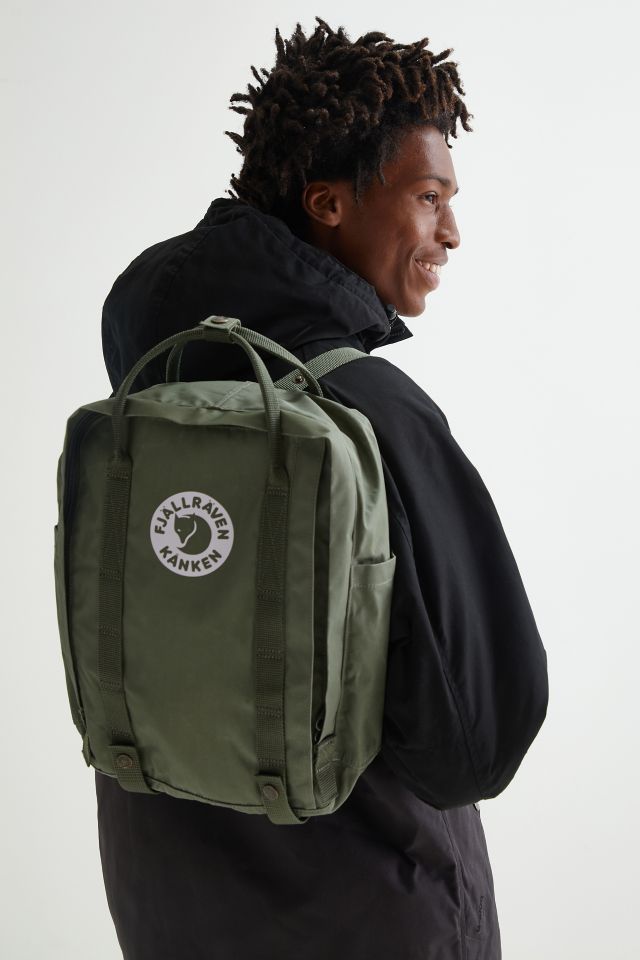 Urban outfitters cheap backpack kanken