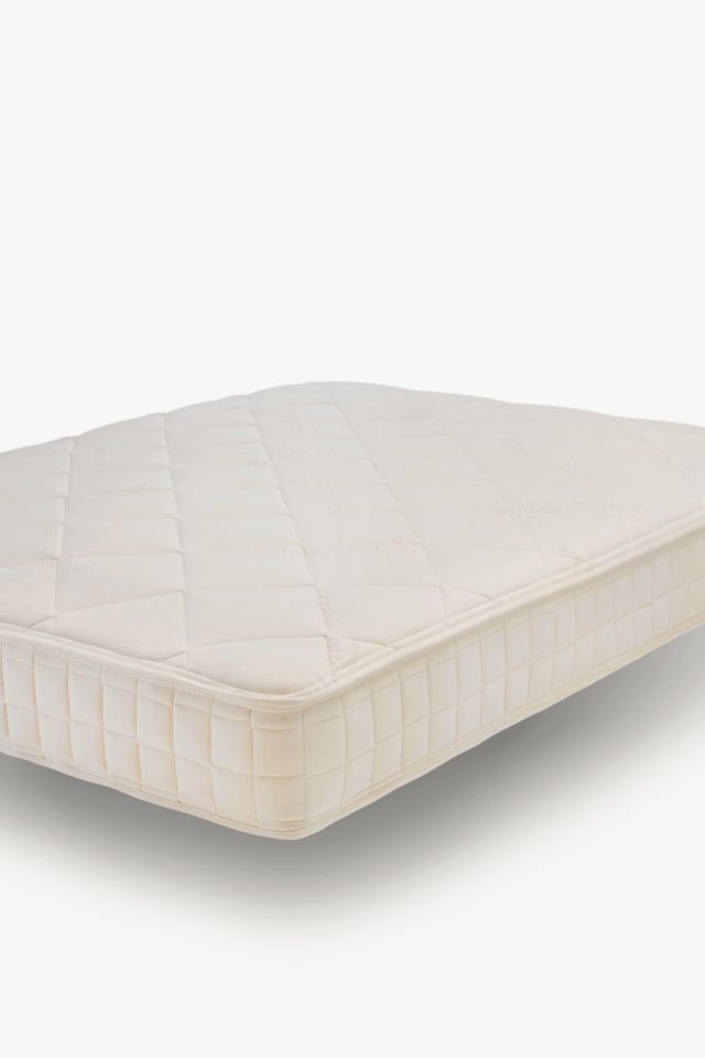 Twin Organic Latex Foam Innerspring Mattress with Handcrafted Design