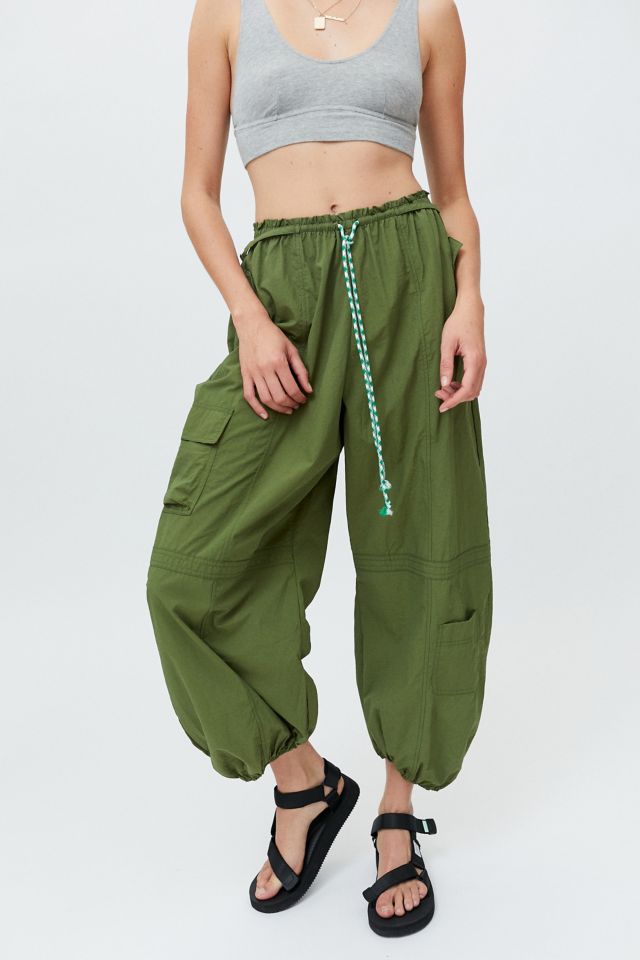 Urban outfitters green discount joggers