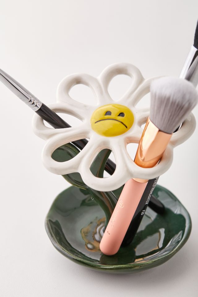 Daisy Makeup Brush Holder #3