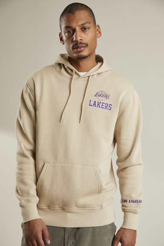 Urban Outfitters Los Angeles Lakers Chenille Vintage Lettering