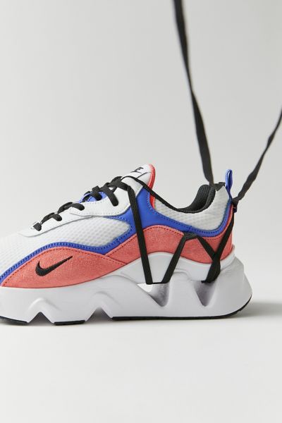 Nike RYZ 365 2 Women’s Sneaker | Urban Outfitters