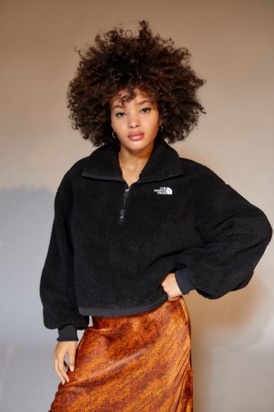 https://images.urbndata.com/is/image/UrbanOutfitters/61857454_001_b