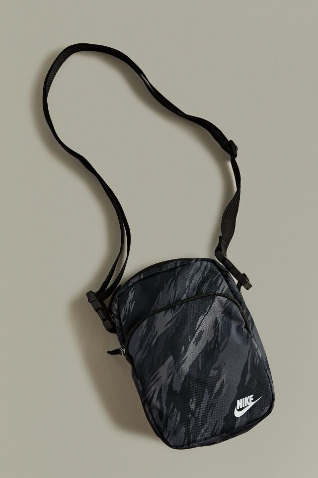 Nike Heritage Mini Crossbody Bag