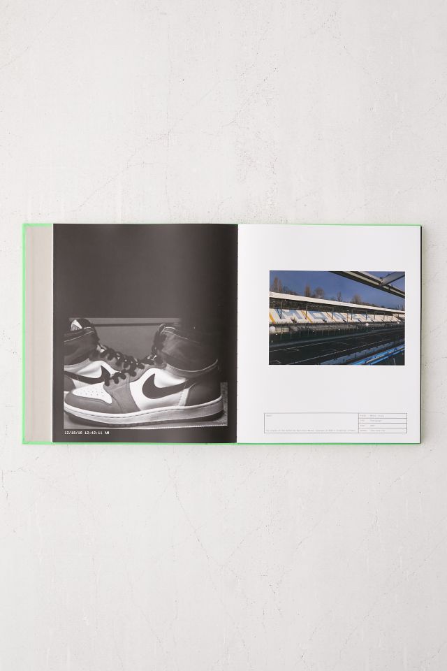 Virgil Abloh Something's Off Book – Izicop