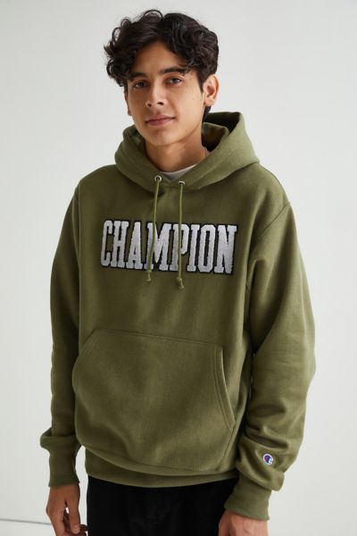 Champion Gradient Collegiate Logo Hoodie Sweatshirt | Urban Outfitters