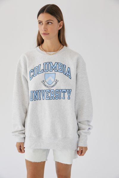 Champion sweater urban outfitters outlet hotsell