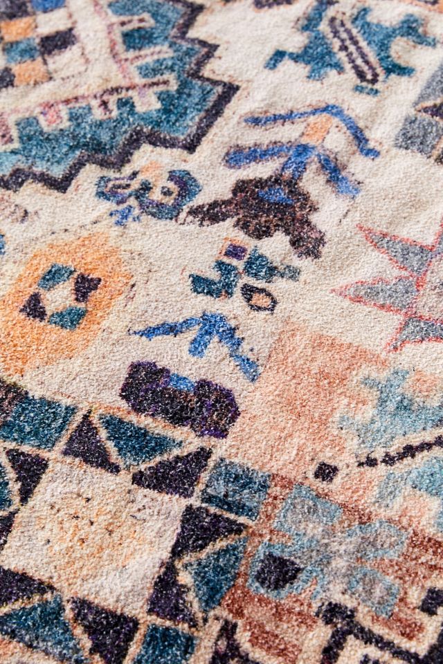 Orla Printed Chenille Rug  Urban Outfitters Mexico - Clothing
