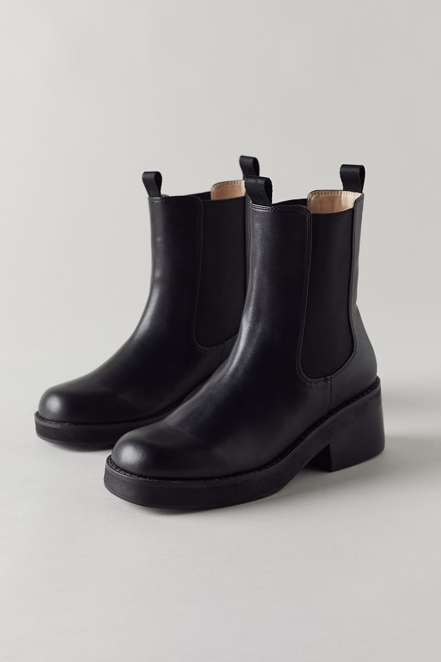 UO Juniper Chelsea Boot | Urban Outfitters