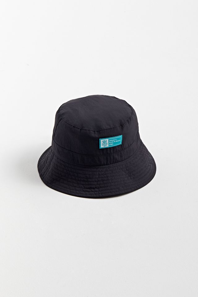 Urban outfitters cheap fila bucket hat