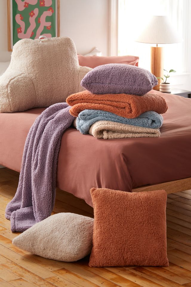 Urban outfitters fleece discount blanket