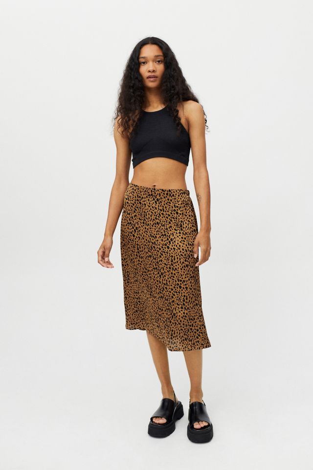 Leopard print midi 2025 skirt urban outfitters