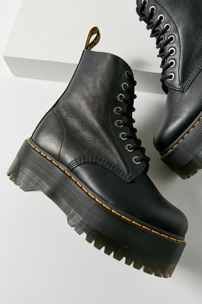 Dr. Martens 1460 Pascal Max Platform Boot