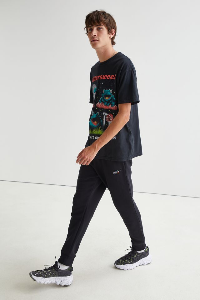 Nike Sportswear Floral Logo Tech Jogger | Urban Outfitters