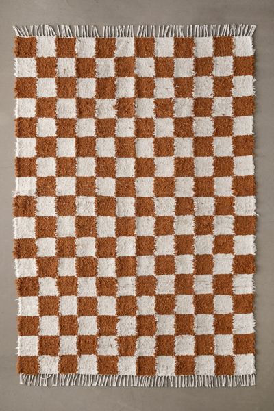 checkered rug home detail