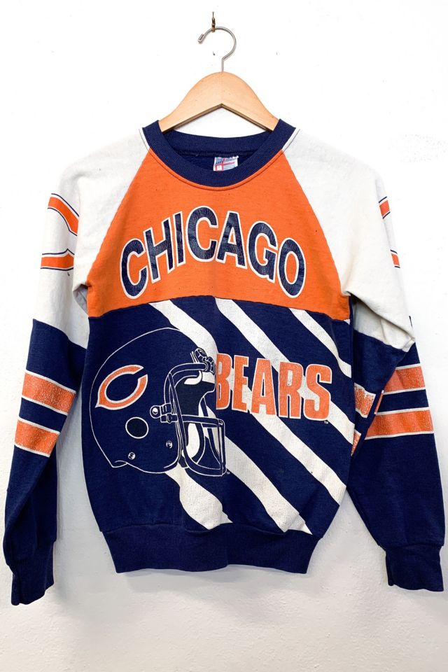 VINTAGE CHICAGO BEARS SWEATSHIRT - ShopperBoard