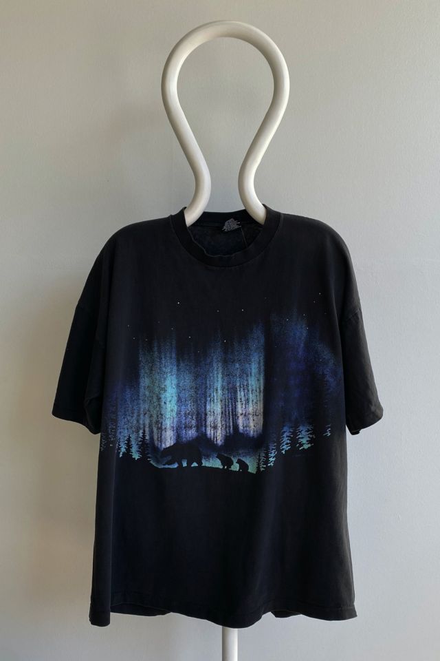 Vintage 1990s Signal Brand Bears in Forest Wrap Around T-Shirt | Urban ...