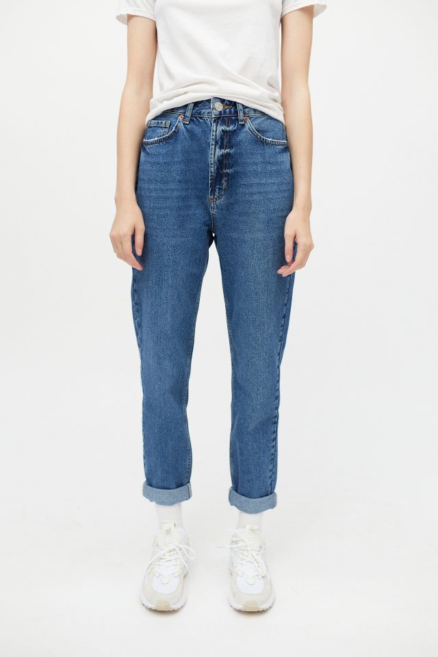 BDG High-Waisted Mom Jean – Medium Wash | Urban Outfitters Canada